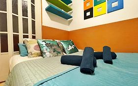 Budget Flat In The Center